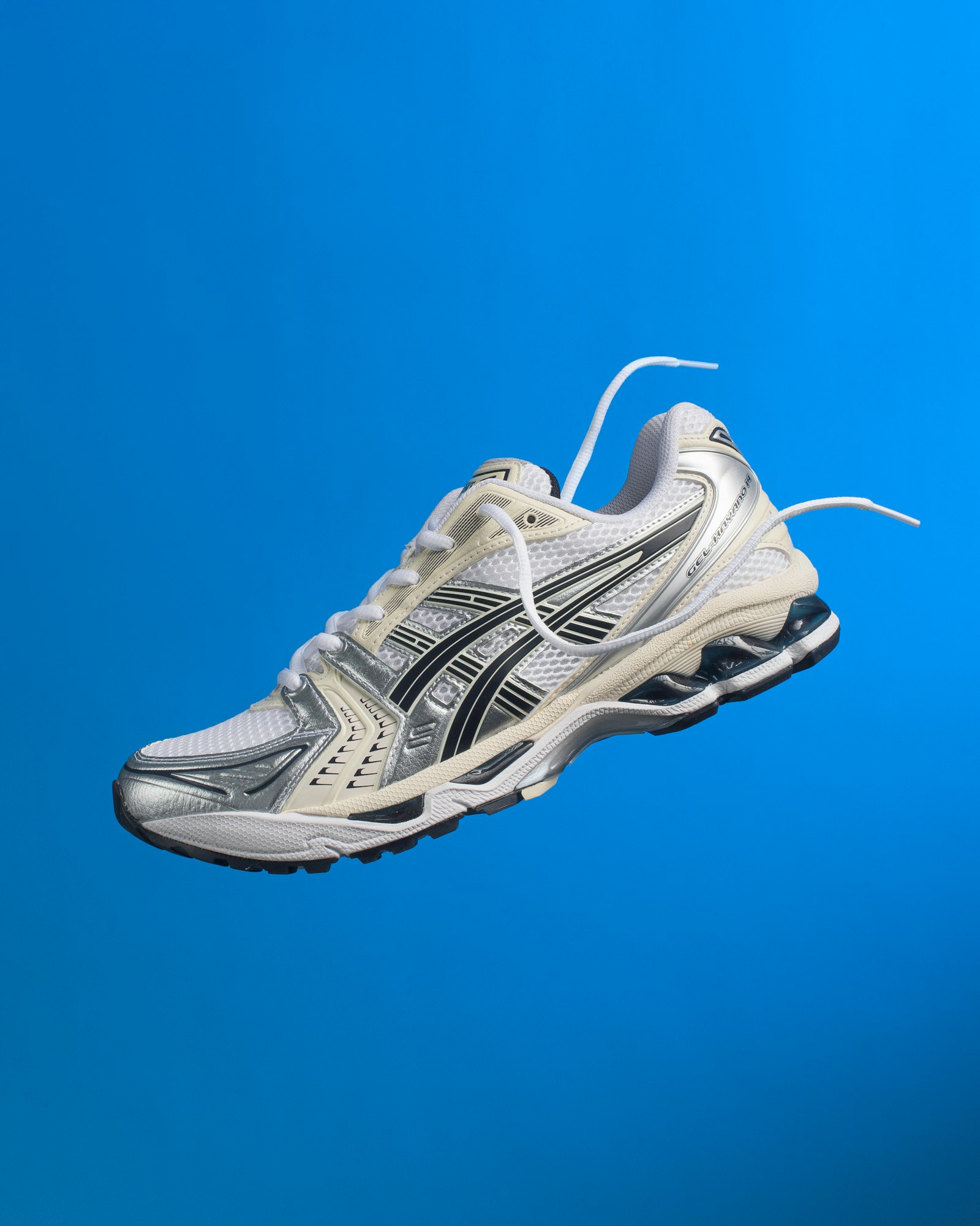 Daily trainer running shoes